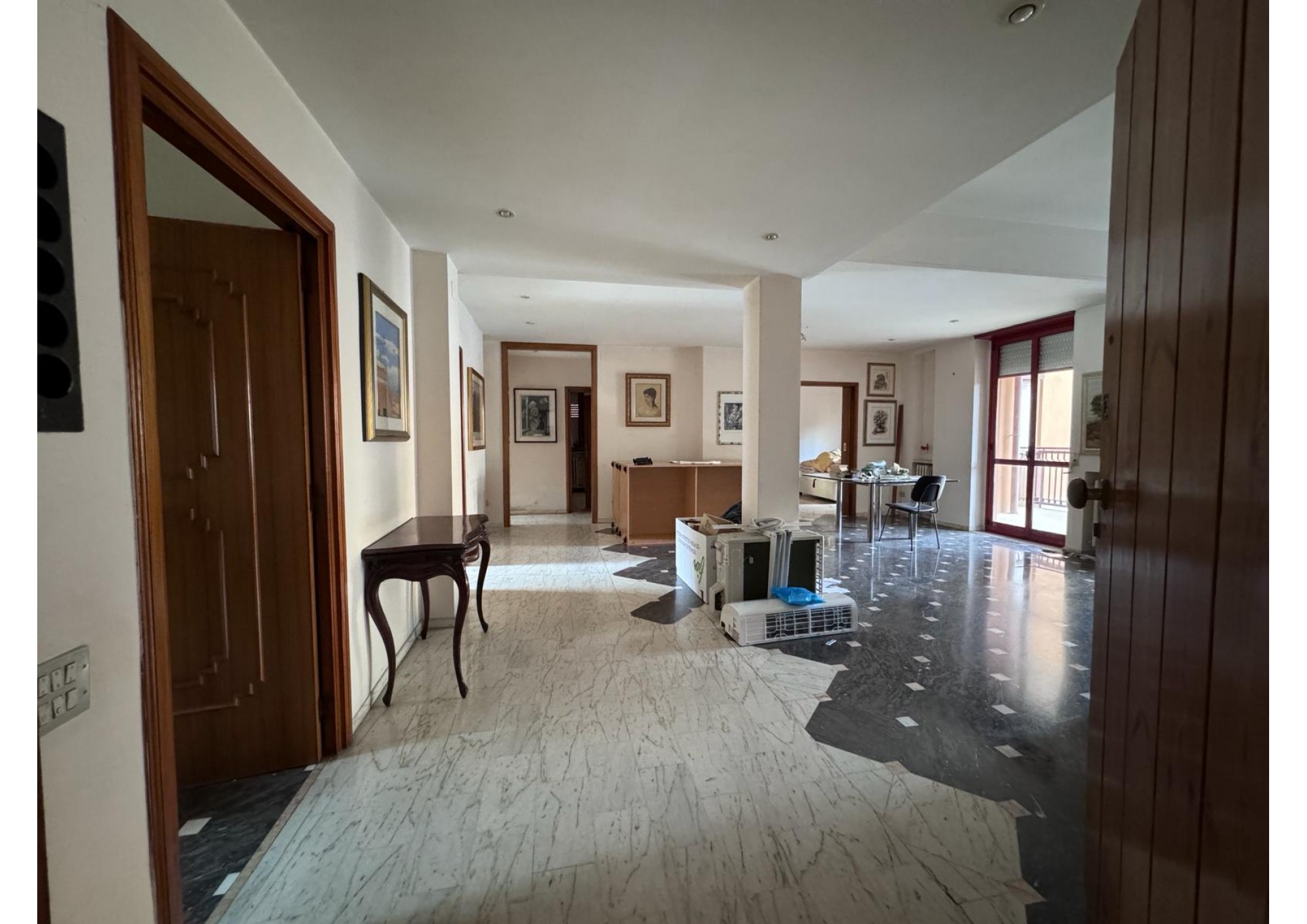 Dettaglio VIA LUPO PROTOSPATA 135 mq CON GARAGE Agenzie